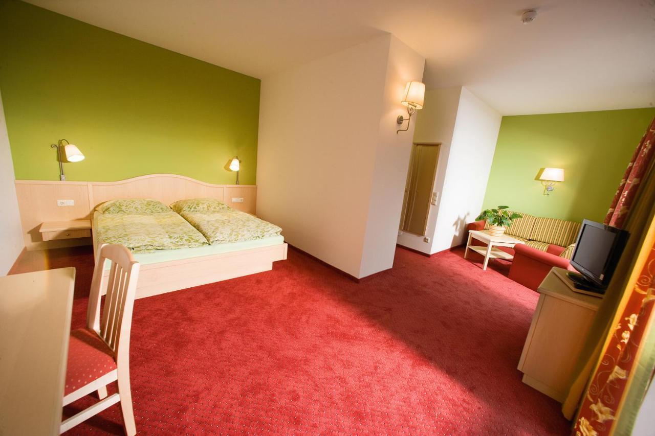 Hotel Domittner Klöch エクステリア 写真