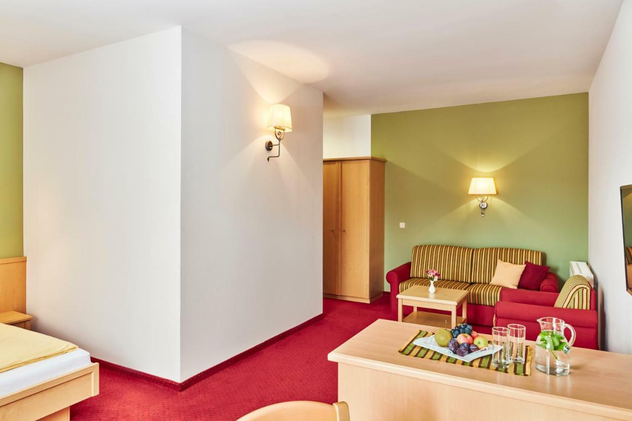 Hotel Domittner Klöch エクステリア 写真